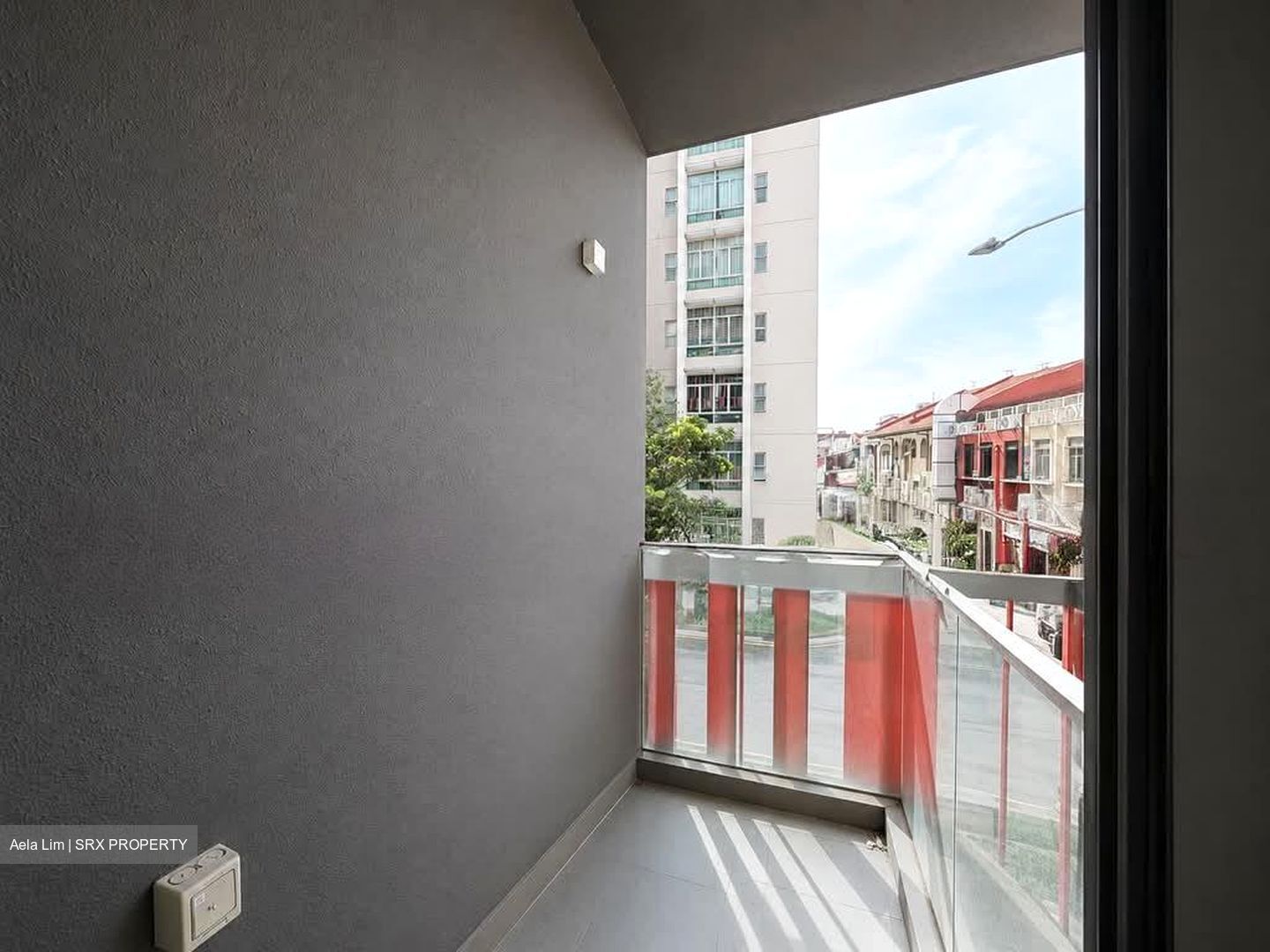 The Centren (D14), Apartment #561642131